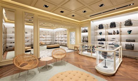 GUCCI INAUGURATE­S A NEW BOUTIQUE IN NUSTAR .